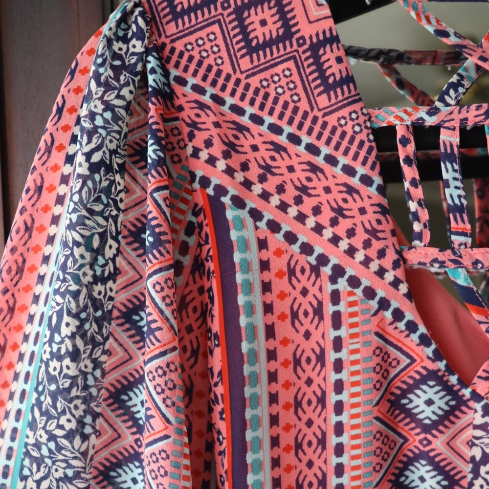 Patterned Dress - Picture 2 of 6